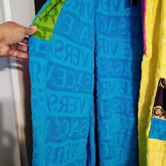 Versace Multicolor Robe - Picture 9 of 11